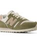 New Balance desploma el precio de las zapatillas kaki más elegantes y cómodas