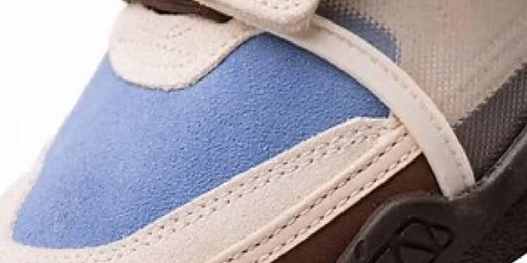 Las nuevas Travis Scott x Nike Zoom Field Jaxx son unas de las zapatillas más originales que ha hecho el rapero