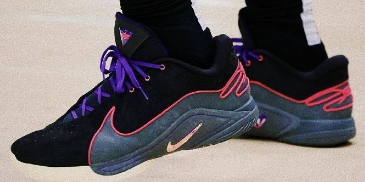 Las Nike LeBron 22 “Blacklight” son las zapatillas que los millennials pedirán estas Navidades