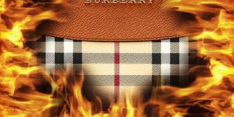 Burberry Destruye 37 Millones en Ropa