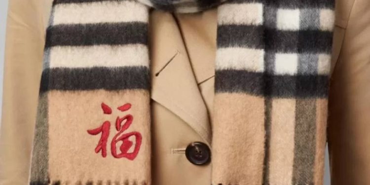 Burberry Fortalece su Consejo con Stella King de Moncler