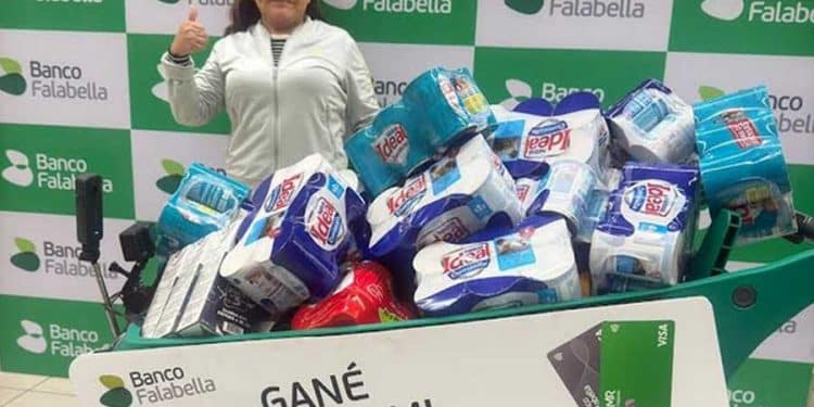 Campaña en supermnercados de Banco Falabella