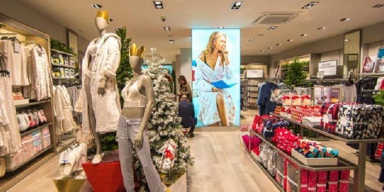 Marks & Spencer Inaugura Su Primera Tienda Exclusiva de Moda