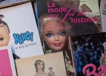Muñecas que marcan moda: Un viaje textil en Terrassa