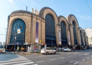 Starbucks reabre su tienda en Abasto con diseño inspirado en café