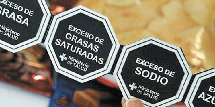 El gobierno argentino realizó cambios en el etiquetado frontal