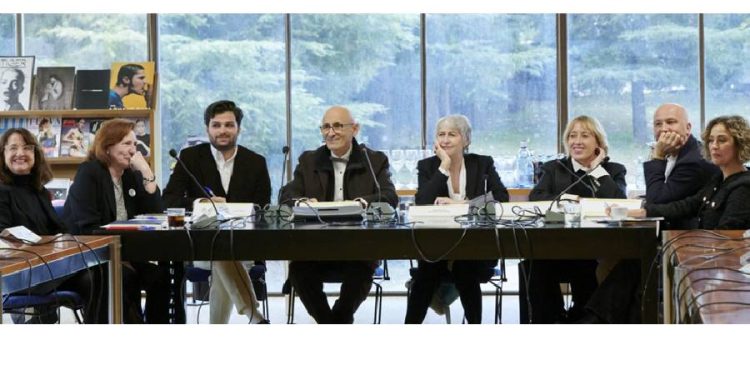 Revitalización de la Moda de Autor en España: Un Plan Estratégico para 2025
