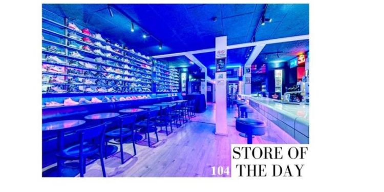 THE SNEAKERS CAFÉ