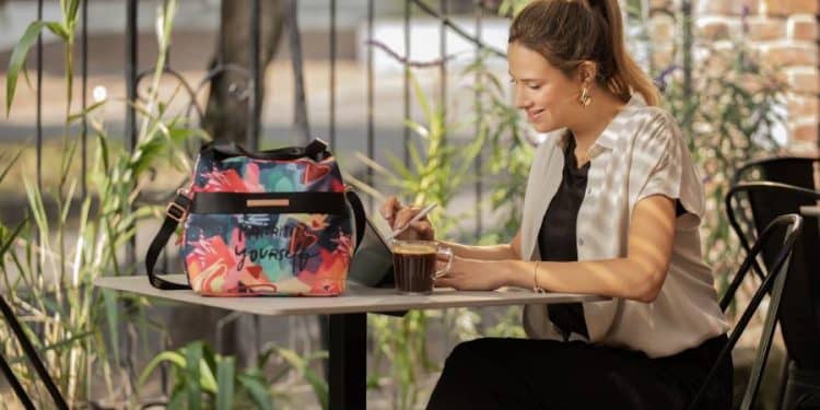 Totto x Viviana Grondona, celebrando la fuerza y creatividad femenina a través del diseño