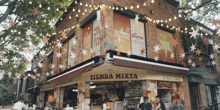 Vélez y El Social, una sinfonía de arte, tradición y urbanismo en la navidad de Medellín