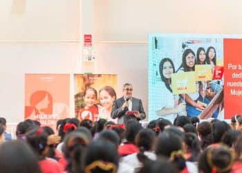 Yanbal gradúa a 300 jóvenes mujeres en su programa Mujer es Poder