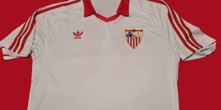 El Sevilla llega a un acuerdo con Adidas por tres años para su equipación