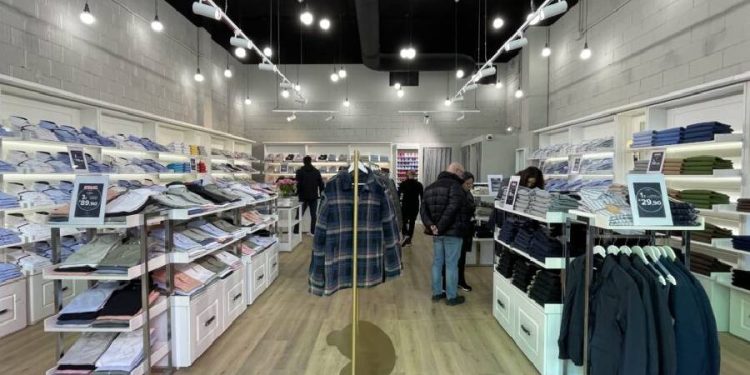 Apertura de la primera tienda de Camicissima en España, ubicada en La Torre Outlet Zaragoza.