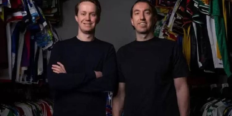 La empresa que convirtió las camisetas de fútbol usadas por jugadores en un gran negocio: vendieron más de 55.000 en 2024