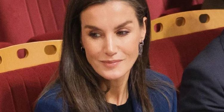Letizia: La Reina que Revitaliza la Moda Española