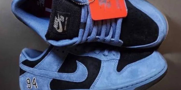 LLEGAN LAS SUPREME X NIKE SB DUNK LOW EN TONO ‘OCEAN FOG’