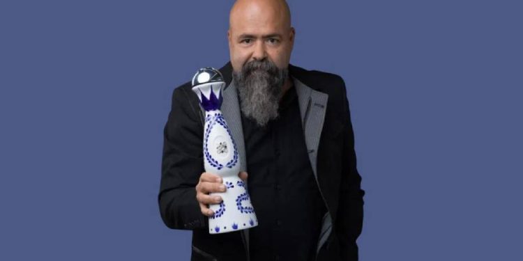 Arturo Lomelí: El Empresario que Redefinió el Lujo con Clase Azul