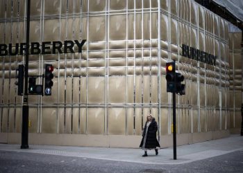 Burberry frena su plan verde: pospone el residuo cero a 2050