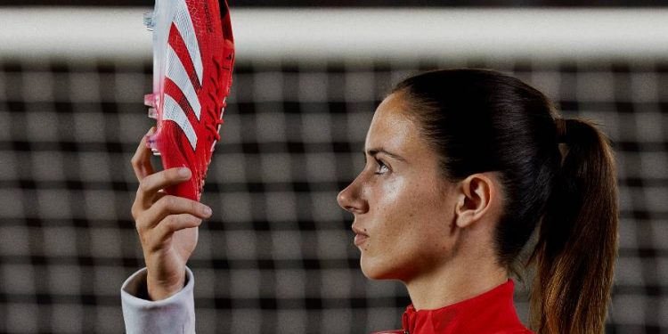 Adidas presenta los predator 25 inspirados en su legado y actualizados para el goleador moderno