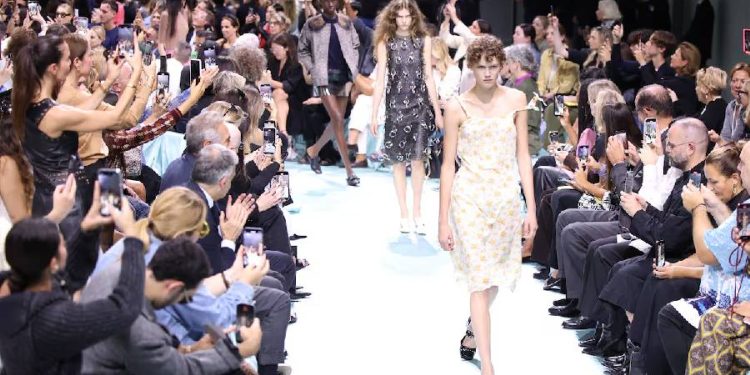 Italia inyecta 250 millones para revitalizar la moda