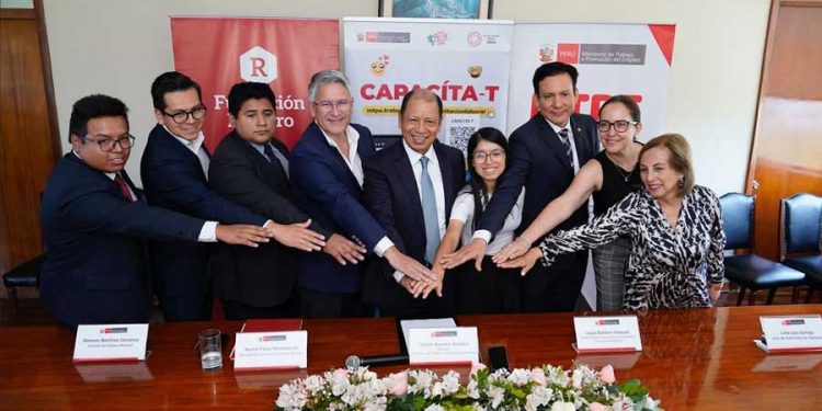 MTPE y Fundación Romero lanzan 400 000 vacantes gratuitas de capacitación laboral en Perú