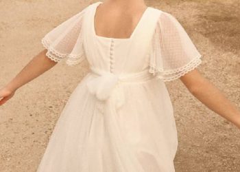 Mayoral lanza colección de trajes de comunión para niñas