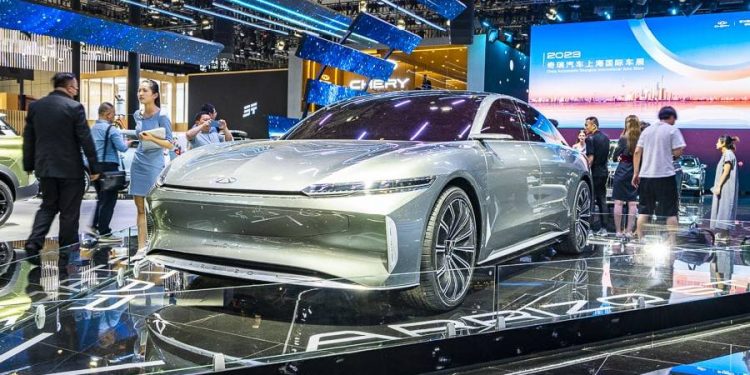 China domina el mercado automotriz: Las 10 tendencias que marcarán el 2025