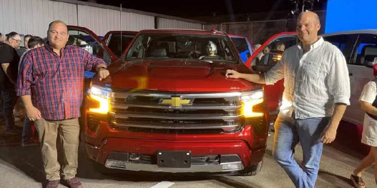 Chevrolet presentó su nueva pick-up Silverado en la ciudad de Pergamino