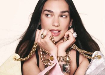 Dua Lipa es la imagen del nuevo bolso Chanel 25