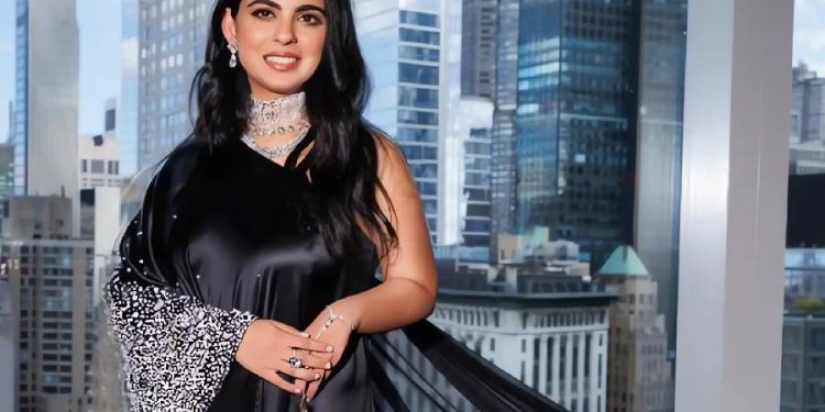 Más allá del lujo: Isha Ambani lidera iniciativas sociales que impactan a millones