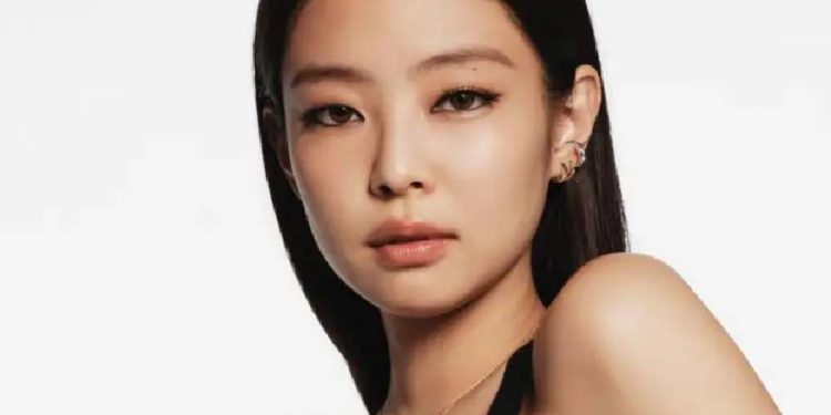 Chanel comienza el 2025 con una campaña global titulada «Coco Crush»