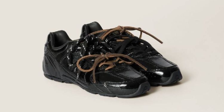 Miu Miu y New Balance se unieron para crear una colaboración