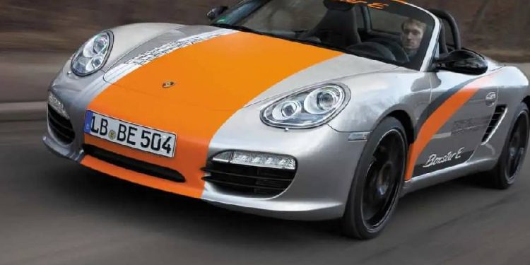 Porsche Boxster E marca un hito significativo en la historia de la automotriz