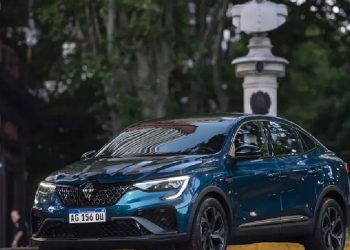 Renault anuncia su primer lanzamiento el Renault Arkana E-Tech Hybrid