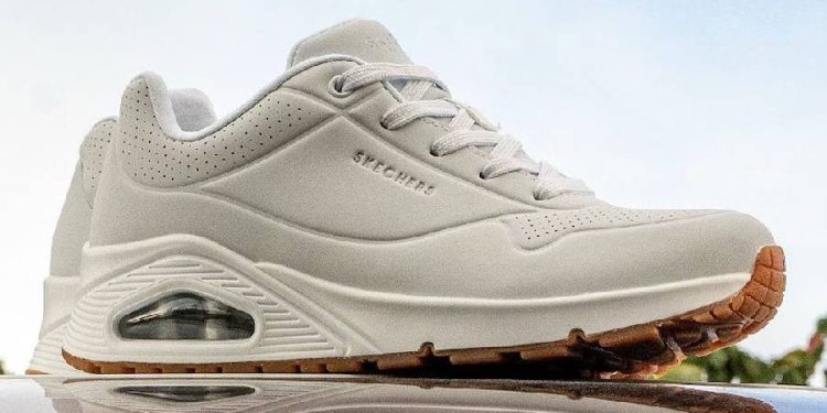 Hemos encontrado la superoferta de Skechers que te va a alegrar el Blue Monday