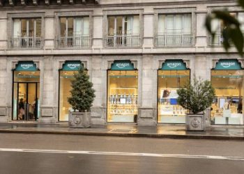 Amazon inaugura su primera tienda física en Europa continental: una nueva era en perfumería y parafarmacia