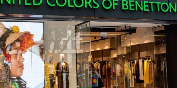 Benetton frena su caída: reduce pérdidas a 33 millones en 2025