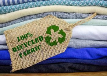Bruselas impone metas ambiciosas: 30% menos de residuos textiles para 2030