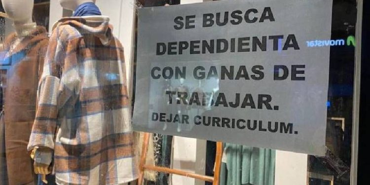 El éxito en retail: Invertir en empleados en lugar de reducir costos