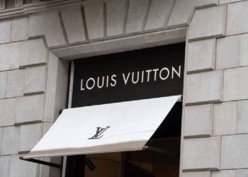 Louis Vuitton revierte pérdidas y crece un 15% en España