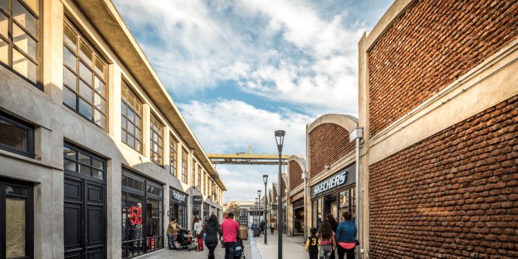 outlets premium