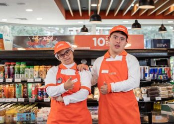Primax empleados tienda Listo