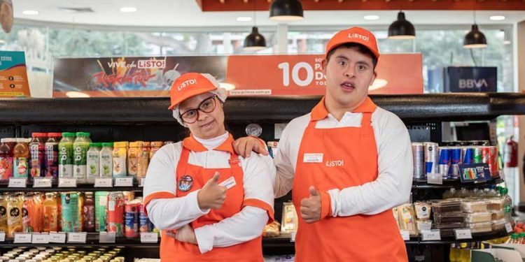 Primax empleados tienda Listo