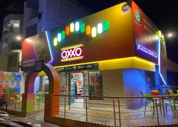 Tienda Oxxo Tic Tac en San Borja
