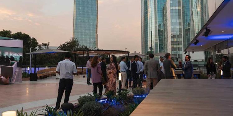 Urbanova tendencias espacio de trabajo para ejecutivos Lima