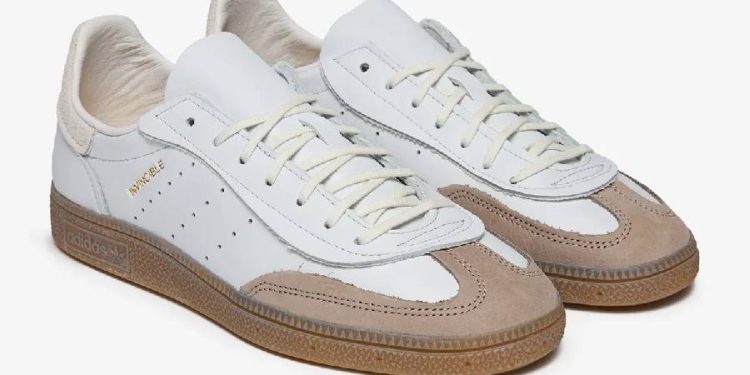 Las adidas Handball Spezial de Invincible son las zapatillas blancas más elegantes del mes de marzo