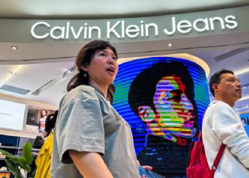 China golpea a Calvin Klein y Tommy Hilfiger en plena guerra comercial con EE.UU.