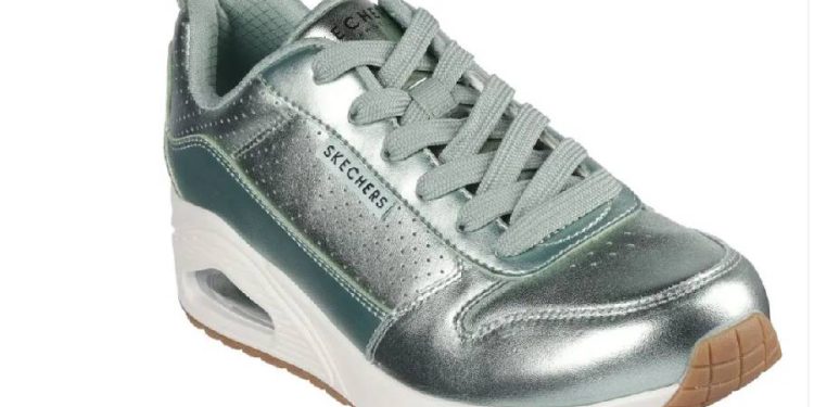 Zapatillas de Skechers para lucir el estilo retrofuturista que arrasa en 2025