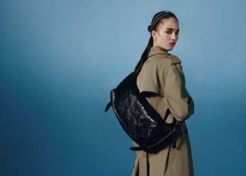 Dior ha vuelto a sorprender al mundo con el lanzamiento de su nuevo bolso D-Journey