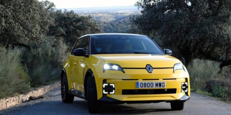 El Renault 5 tiene todos los ingredientes para conquistar a los más escépticos del coche eléctrico